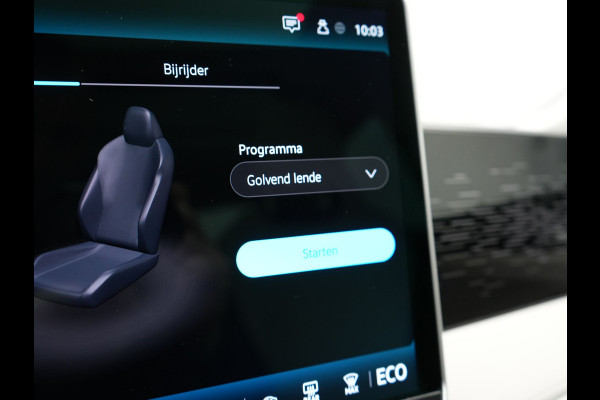 Volkswagen Tiguan 1.5 eHybrid Elegance 204pk Plug In Hybrid | Panodak | Trekhaak af Fabriek | Adaptive Cruise | Head Up | 360 Camera | Alcantara Sportstoelen Massage | 20"L.M | IQ Light | Keyless |