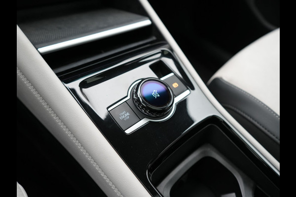 Volkswagen Tiguan 1.5 eHybrid Elegance 204pk Plug In Hybrid | Panodak | Trekhaak af Fabriek | Adaptive Cruise | Head Up | 360 Camera | Alcantara Sportstoelen Massage | 20"L.M | IQ Light | Keyless |