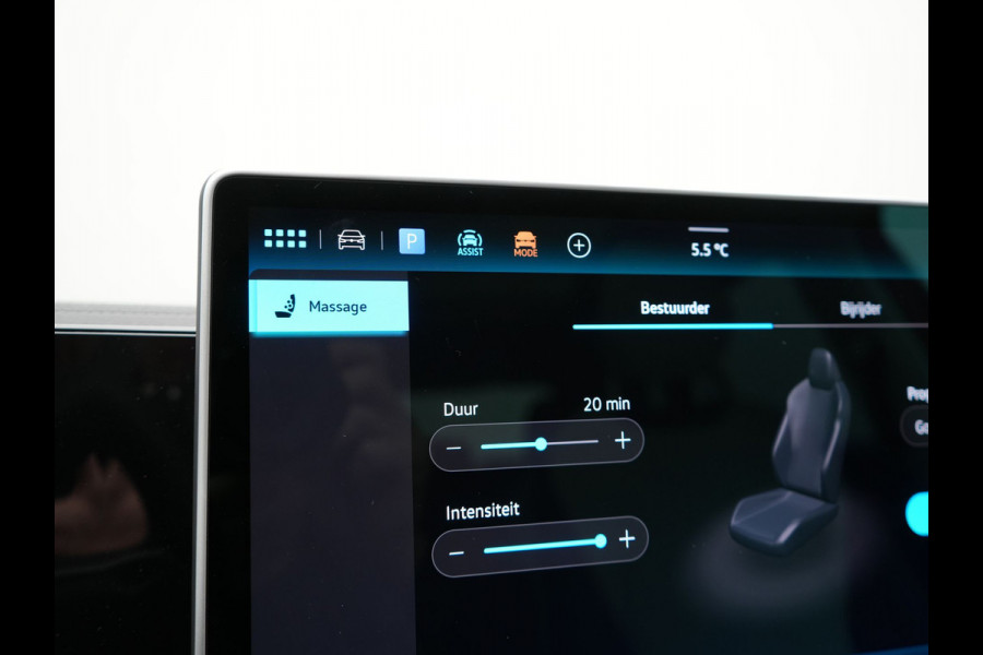 Volkswagen Tiguan 1.5 eHybrid Elegance 204pk Plug In Hybrid | Panodak | Trekhaak af Fabriek | Adaptive Cruise | Head Up | 360 Camera | Alcantara Sportstoelen Massage | 20"L.M | IQ Light | Keyless |