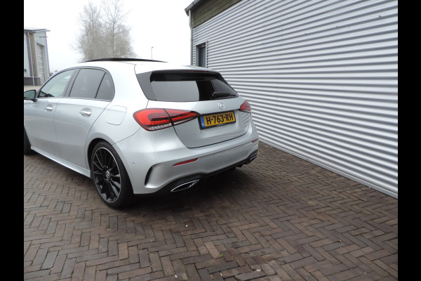 Mercedes-Benz A-Klasse 220 Launch Edition Premium Plus panorama dak sfeerlicht vol vol