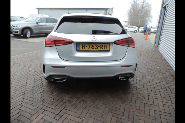 Mercedes-Benz A-Klasse 220 Launch Edition Premium Plus panorama dak sfeerlicht vol vol