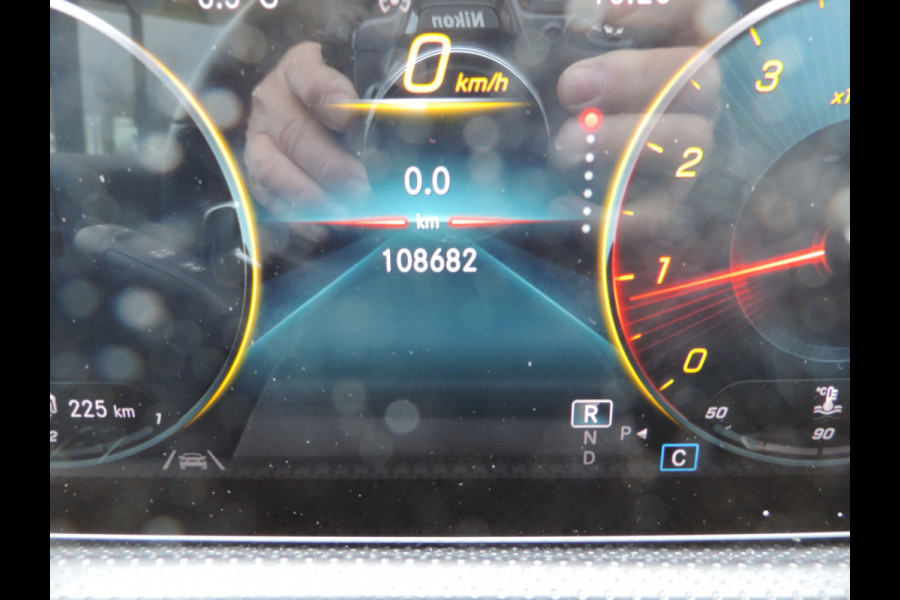 Mercedes-Benz A-Klasse 220 Launch Edition Premium Plus panorama dak sfeerlicht vol vol