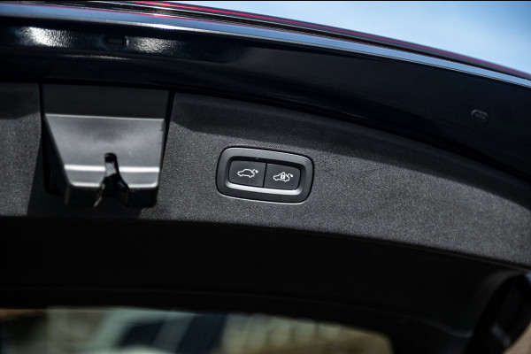 Polestar 2 Long Range Dual Motor Launch Edition 78kWh SOH 92% I BTW I 360 Camera I Luxe leder I Panoramadak I Performance Pack