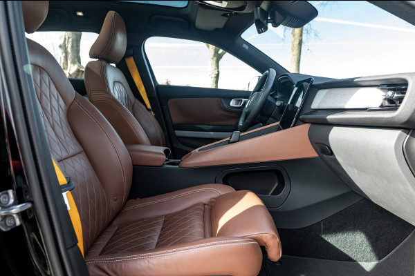 Polestar 2 Long Range Dual Motor Launch Edition 78kWh SOH 92% I BTW I 360 Camera I Luxe leder I Panoramadak I Performance Pack