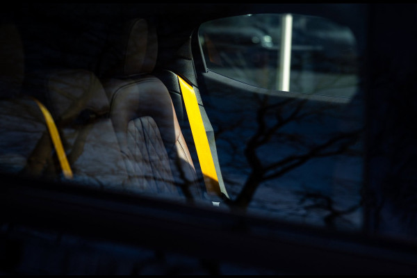 Polestar 2 Long Range Dual Motor Launch Edition 78kWh SOH 92% I BTW I 360 Camera I Luxe leder I Panoramadak I Performance Pack