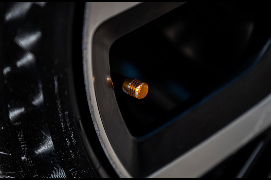 Polestar 2 Long Range Dual Motor Launch Edition 78kWh SOH 92% I BTW I 360 Camera I Luxe leder I Panoramadak I Performance Pack