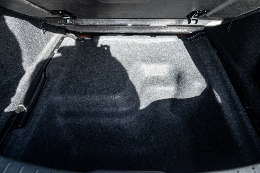 Polestar 2 Long Range Dual Motor Launch Edition 78kWh SOH 92% I BTW I 360 Camera I Luxe leder I Panoramadak I Performance Pack