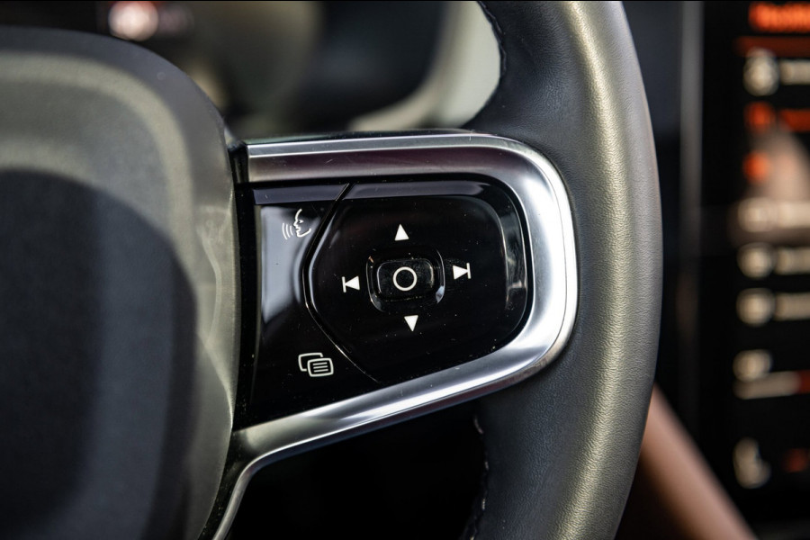 Polestar 2 Long Range Dual Motor Launch Edition 78kWh SOH 92% I BTW I 360 Camera I Luxe leder I Panoramadak I Performance Pack