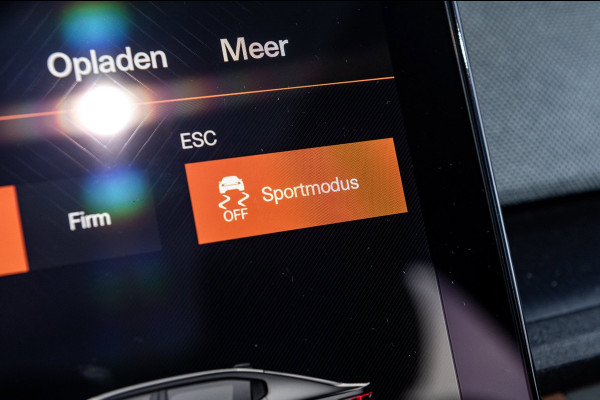 Polestar 2 Long Range Dual Motor Launch Edition 78kWh SOH 92% I BTW I 360 Camera I Luxe leder I Panoramadak I Performance Pack