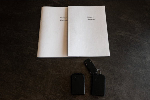 Polestar 2 Long Range Dual Motor Launch Edition 78kWh SOH 92% I BTW I 360 Camera I Luxe leder I Panoramadak I Performance Pack