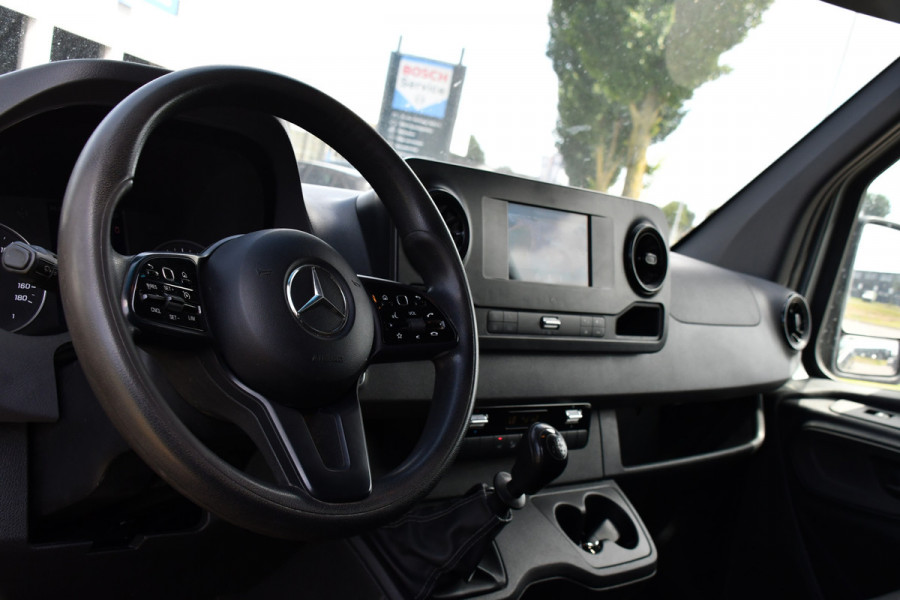 Mercedes-Benz Sprinter 316 2.2 CDI L2H2 RWD PB Edition Camera, Cruise, 3500kg, Trekhaak,  Carplay, 164pk, Stoelverarming, Multimedia, Uniek!