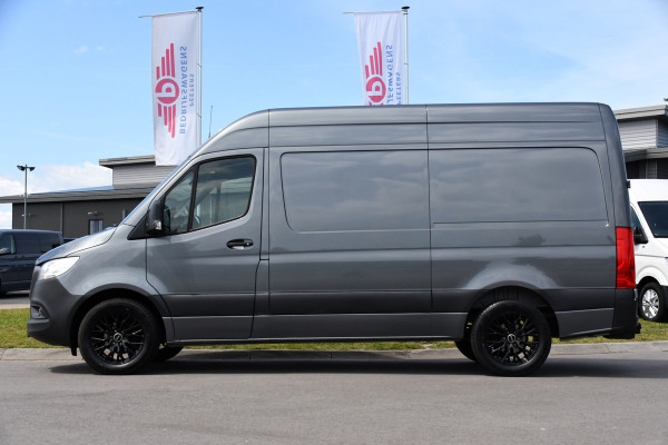 Mercedes-Benz Sprinter 316 2.2 CDI L2H2 RWD PB Edition Camera, Cruise, 3500kg, Trekhaak,  Carplay, 164pk, Stoelverarming, Multimedia, Uniek!