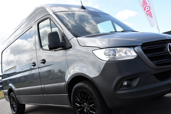 Mercedes-Benz Sprinter 316 2.2 CDI L2H2 RWD PB Edition Camera, Cruise, 3500kg, Trekhaak,  Carplay, 164pk, Stoelverarming, Multimedia, Uniek!