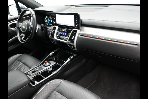 Kia Sorento 1.6 T-GDI 4WD ExecutiveLine PHEV 265pk Dealer O.H | Panodak | Trekhaak Afn. | Adaptive Cruise | Lederen Comfortzetels Ventilatie & Memory | 360 Camera | Head Up | BOSE | Cameraspiegels | Matrix LED | Plug In Hybrid |