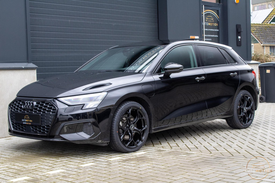 Audi A3 Sportback 40 TFSIe PANO CAMERA PARKEERHULP ADAPTIEF CRUISECONTROL