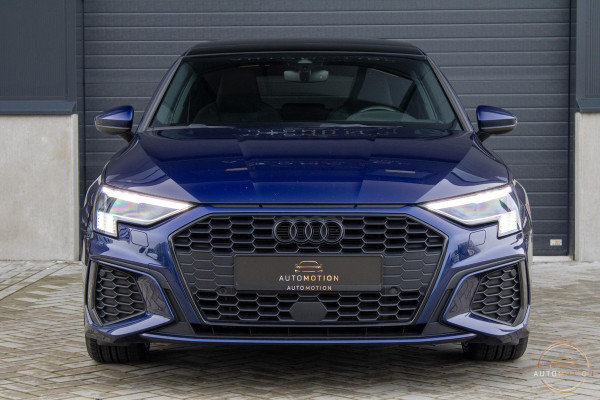 Audi A3 35 TFSI PANO S LINE LEDER CAMERA ELEKTRISCHE STOELEN