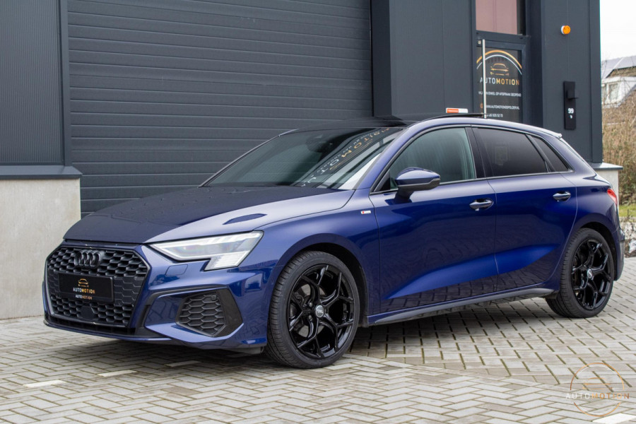 Audi A3 35 TFSI PANO S LINE LEDER CAMERA ELEKTRISCHE STOELEN