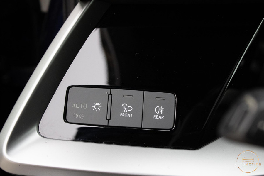 Audi A3 35 TFSI PANO S LINE LEDER CAMERA ELEKTRISCHE STOELEN