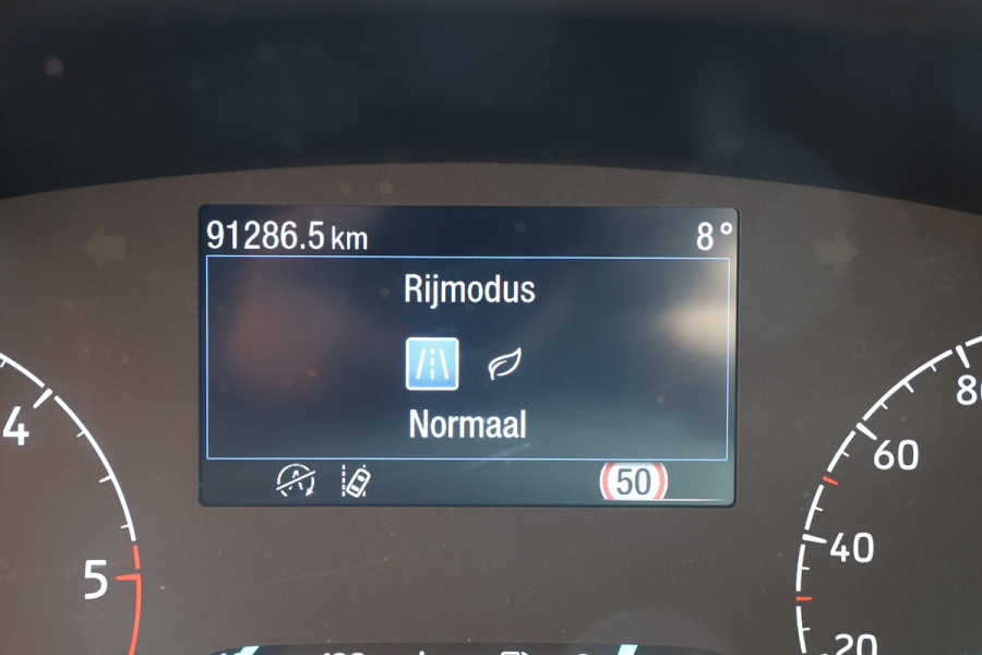 Ford Transit Custom 320 2.0 TDCI 170 PK L2H1 Limited DC | Dubbel Cabine | ACC | BLIS | Elek stoelen | Lederen bekleding | CarPlay | Camera | Navigat | Trekhaak | DAB | Stoelverwarming | Nieuwe APK | 5-Zitter