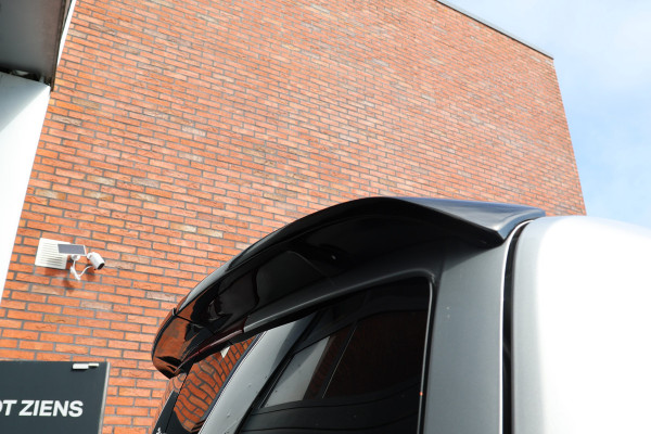 Ford Transit Custom 320 2.0 TDCI 170 PK L2H1 Limited DC | Dubbel Cabine | ACC | BLIS | Elek stoelen | Lederen bekleding | CarPlay | Camera | Navigat | Trekhaak | DAB | Stoelverwarming | Nieuwe APK | 5-Zitter