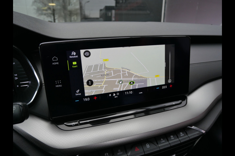 Škoda Octavia Combi 1.0 TSI BUSINESS | PANORAMA | DIGI DASH | LED | TREKHAAK | DEALER O-H!!