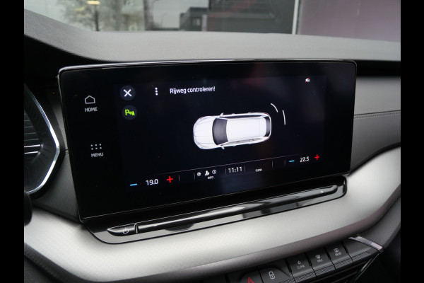 Škoda Octavia Combi 1.0 TSI BUSINESS | PANORAMA | DIGI DASH | LED | TREKHAAK | DEALER O-H!!