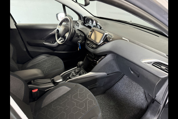 Peugeot 2008 1.2 PureTech Allure | Navi | Cruise