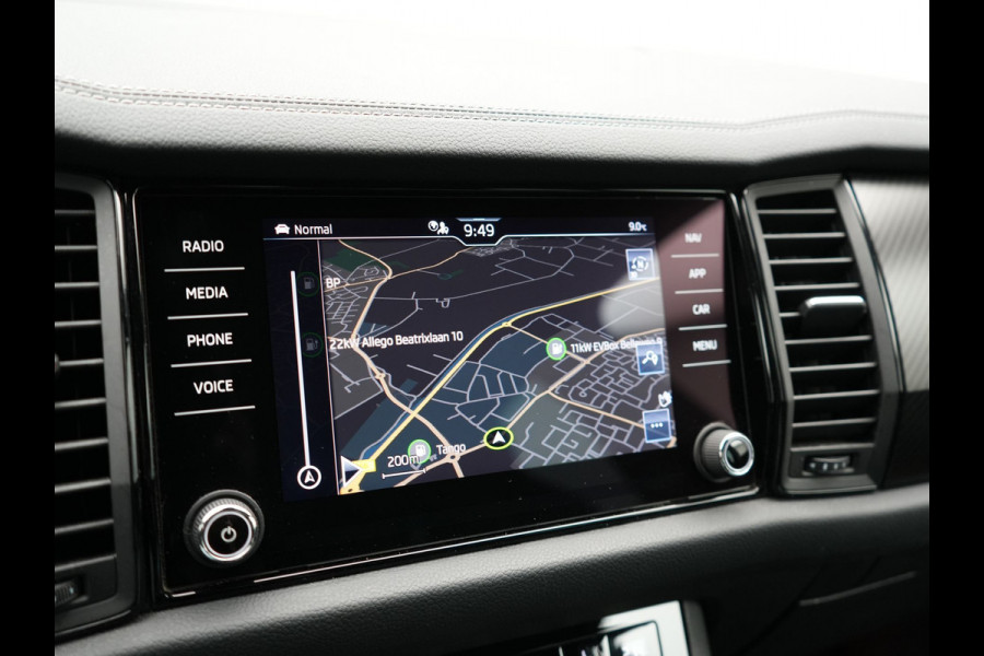 Škoda Kodiaq 1.5 TSI Sportline Business 150pk DSG | Trekhaak Af Fabriek | Adaptive Cruise | Camera | Alcantara Sportstoelen Memory & Verwarmd | Keyless | Sfeerverlichting | Apple Carplay | Virtual | Navigatie | DAB |