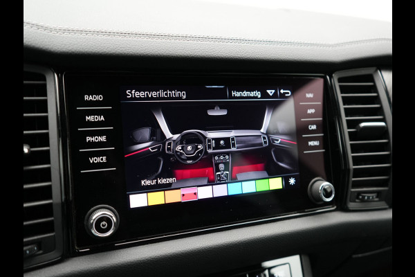 Škoda Kodiaq 1.5 TSI Sportline Business 150pk DSG | Trekhaak Af Fabriek | Adaptive Cruise | Camera | Alcantara Sportstoelen Memory & Verwarmd | Keyless | Sfeerverlichting | Apple Carplay | Virtual | Navigatie | DAB |