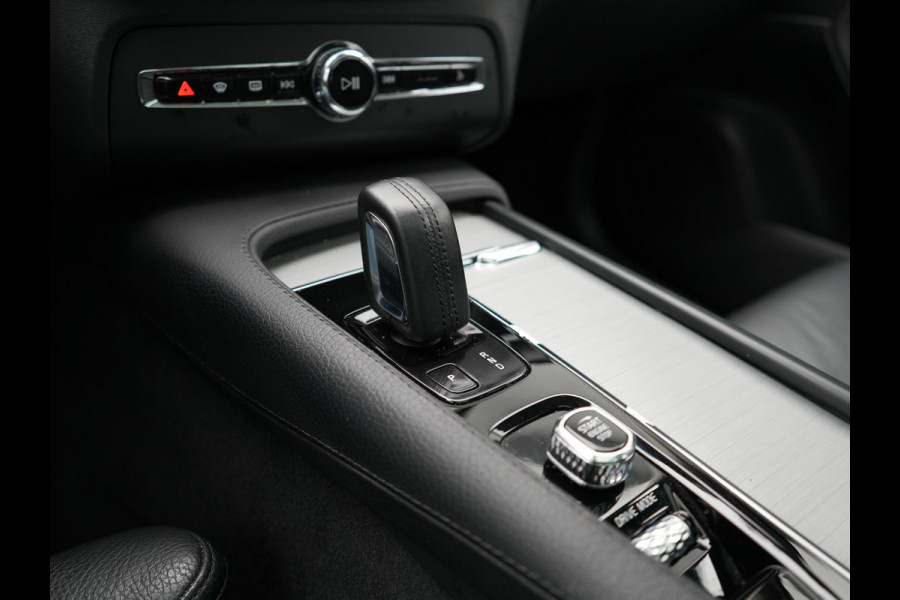 Volvo XC90 T8 Recharge AWD Inscription PHEV 456pk Dealer O.H | Panodak | Adaptive Cruise | Harmen / Kardon | Lederen Sportstoelen Memory & Verwarmd | Camera | Pilot Assist | Keyless | Apple Carplay | Navigatie | Virtual | DAB | Plug In Hybrid |