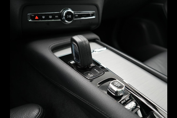 Volvo XC90 T8 Recharge AWD Inscription PHEV 456pk Dealer O.H | Panodak | Adaptive Cruise | Harmen / Kardon | Lederen Sportstoelen Memory & Verwarmd | Camera | Pilot Assist | Keyless | Apple Carplay | Navigatie | Virtual | DAB | Plug In Hybrid |