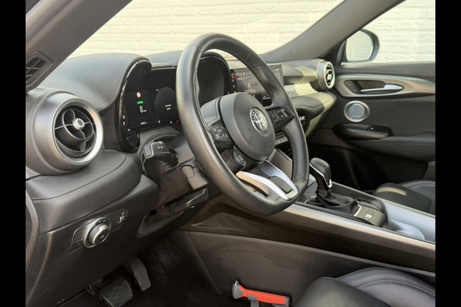 Alfa Romeo Tonale 1.5T Hybrid Ti Panorama Pdc+Camera Carplay Cruise Mem. Seats Stoelverwarming/ventilatie Stuurverwarming