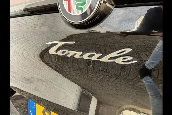 Alfa Romeo Tonale 1.5T Hybrid Ti Panorama Pdc+Camera Carplay Cruise Mem. Seats Stoelverwarming/ventilatie Stuurverwarming