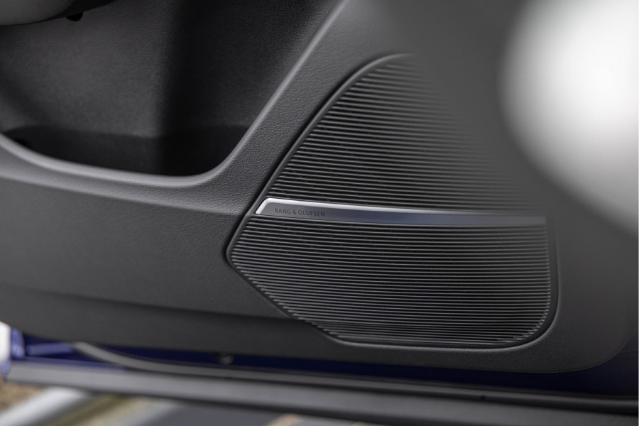 Audi RSQ8 4.0 TFSI 600pk Quattro Pano Keramisch Carbon Dynamic plus B&O HuD