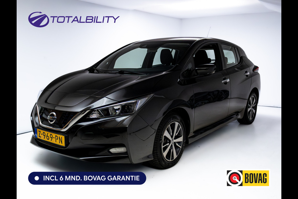 Nissan Leaf Acenta 40 kWh | Stoel- stuur- achterbankverwarming | Adaptive cruise | Camera Climate-control, Navigatie, Carplay / Android auto, Keyless