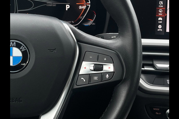 BMW 3 Serie 318i Executive Edition NAVI | CarPlay | LED