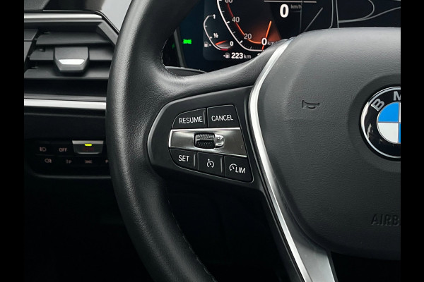 BMW 3 Serie 318i Executive Edition NAVI | CarPlay | LED