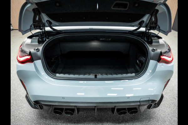 BMW 4 Serie Cabrio M4 xDrive Competition | Carbon Performance Pack | Yellow DRL'S | Brooklyn Grau | Stuurverwarming en nek verwarming |