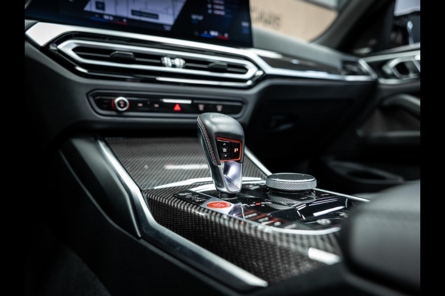 BMW 4 Serie Cabrio M4 xDrive Competition | Carbon Performance Pack | Yellow DRL'S | Brooklyn Grau | Stuurverwarming en nek verwarming |