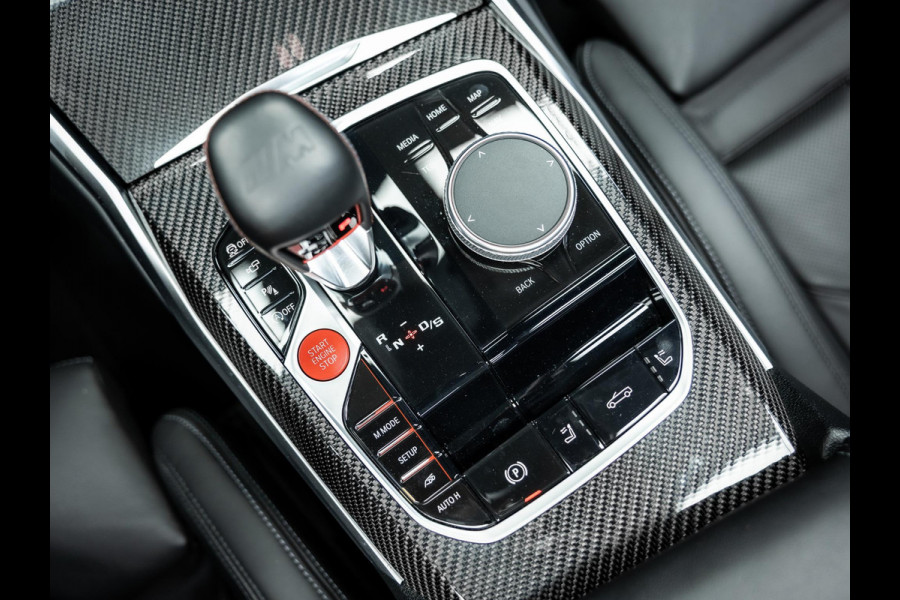 BMW 4 Serie Cabrio M4 xDrive Competition | Carbon Performance Pack | Yellow DRL'S | Brooklyn Grau | Stuurverwarming en nek verwarming |