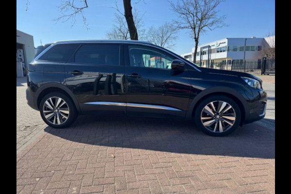 Peugeot 5008 1.2 PureTech Allure 7 Persoons Airco/ECC,Cruisecontrol,Navigatie,Half Leder
