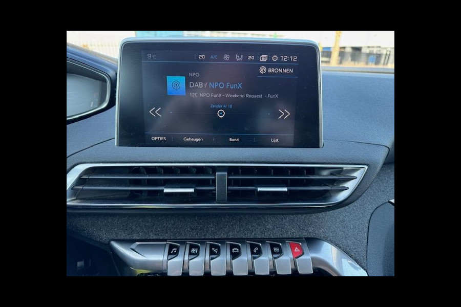 Peugeot 5008 1.2 PureTech Allure 7 Persoons Airco/ECC,Cruisecontrol,Navigatie,Half Leder