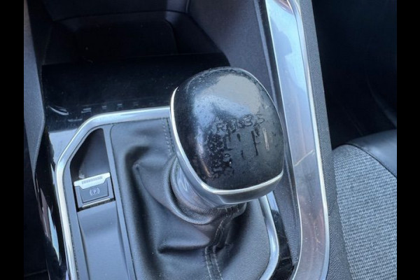 Peugeot 5008 1.2 PureTech Allure 7 Persoons Airco/ECC,Cruisecontrol,Navigatie,Half Leder