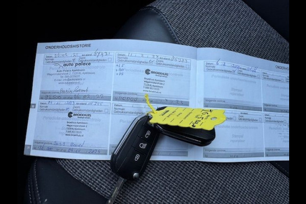 Peugeot 5008 1.2 PureTech Allure 7 Persoons Airco/ECC,Cruisecontrol,Navigatie,Half Leder