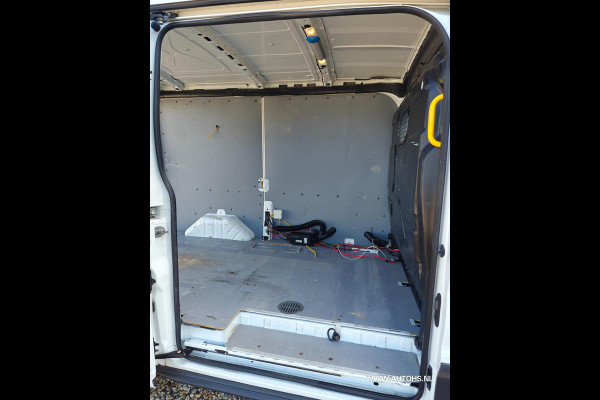 Ford Transit 350 2.0 TDCI L2H2 Trend , 1e Eig , Ex overheid , Euro 6 , Airco, Camera , cruise , in pracht staat.