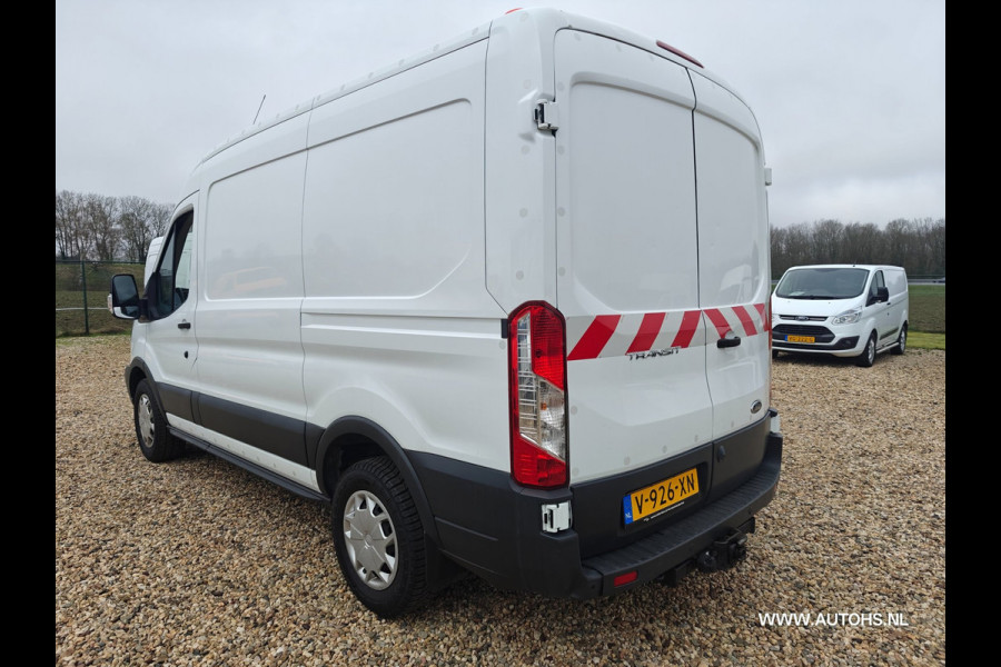 Ford Transit 350 2.0 TDCI L2H2 Trend , 1e Eig , Ex overheid , Euro 6 , Airco, Camera , cruise , in pracht staat.