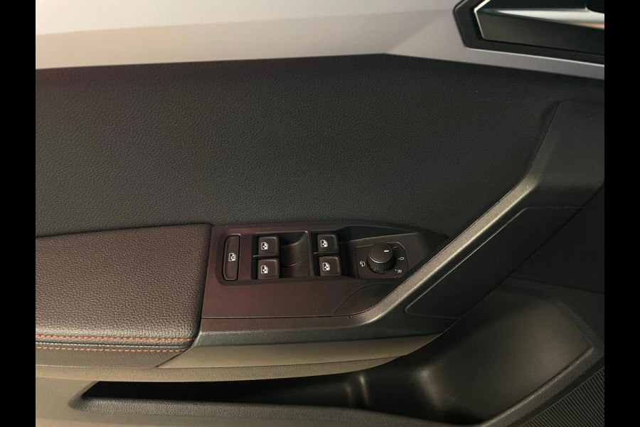 Seat Arona 1.0 TSI FR 110PK DSG automaat AIRCO CLIMA NAV CRUISE VIRT COCKPIT APPLE CARPLAY KEYLESS TREKHAAK NIEUWSTAAT