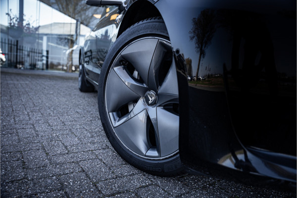 Tesla Model 3 Standard RWD Plus 60 kWh ** Autopilot ** Trekhaak