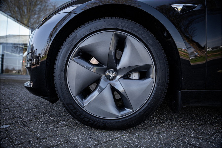 Tesla Model 3 Standard RWD Plus 60 kWh ** Autopilot ** Trekhaak