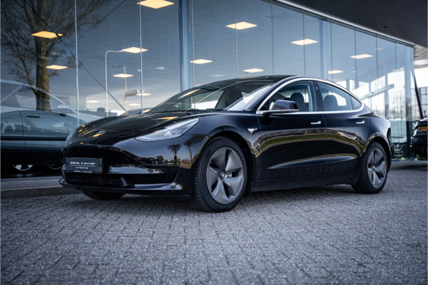 Tesla Model 3 Standard RWD Plus 60 kWh ** Autopilot ** Trekhaak